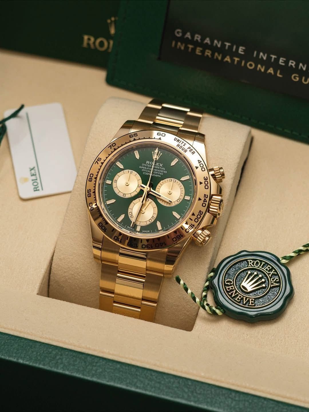 هل الساعات الأصلية المستعملة تحتفظ بقيمتها؟