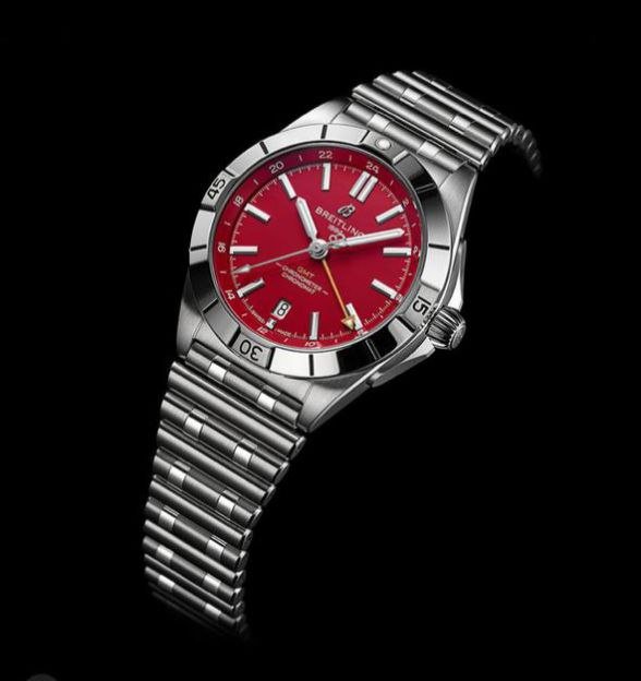 تاريخ تطور بريتلينغ في عالم الساعات السويسرية الفاخرة