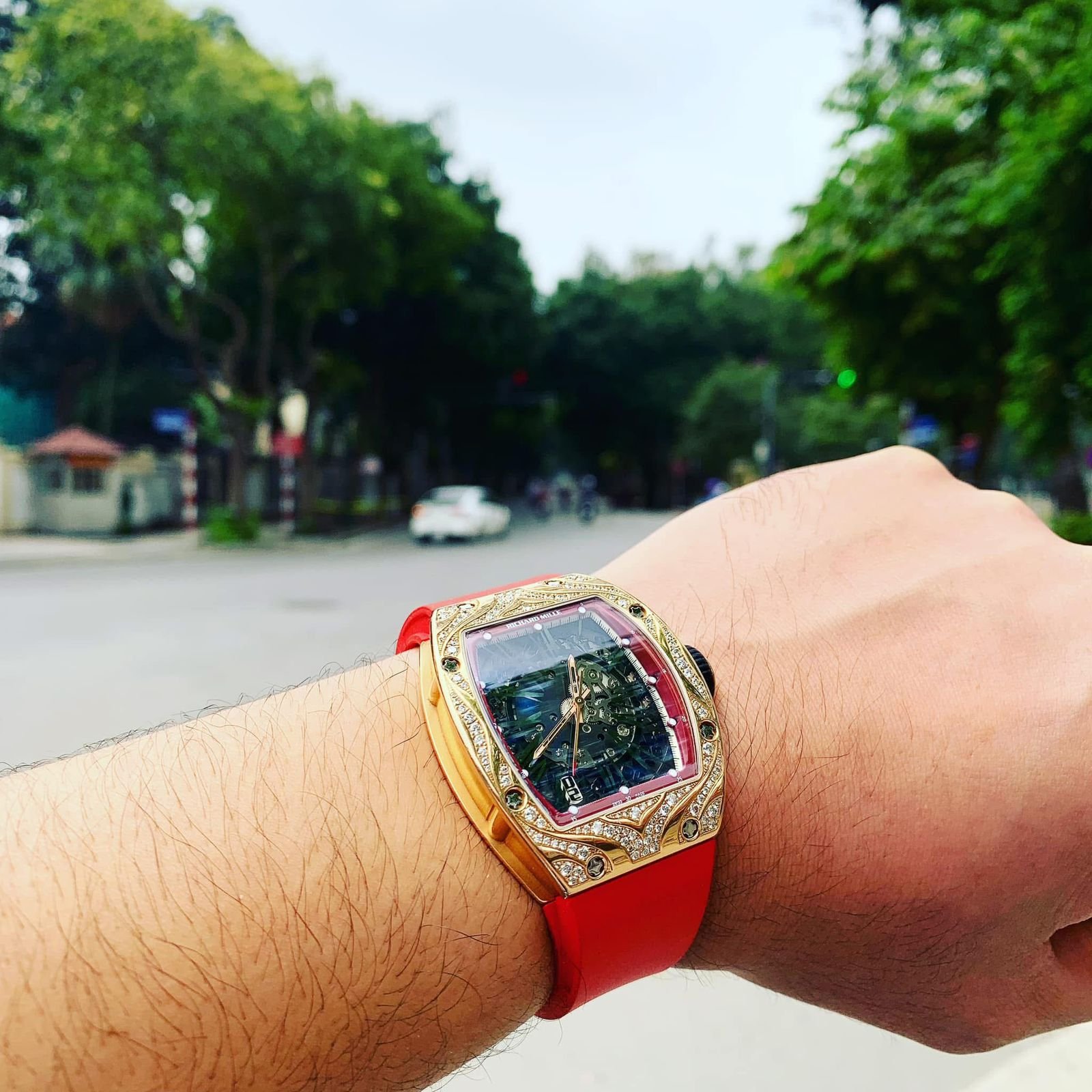 كيف أعرف الساعات الأصلية من التقليد؟