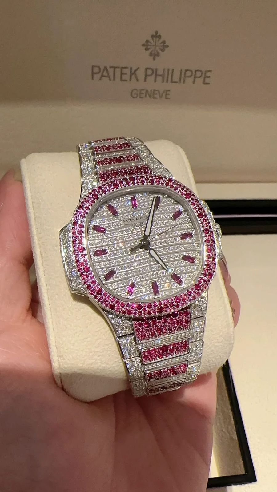 ما المعايير التي نعتمدها عند شراء ساعات أصلية؟