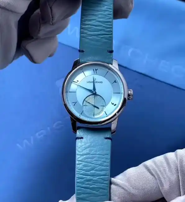 كيف يسهم الشعار في رفع قيمة الساعة عند البيع ؟