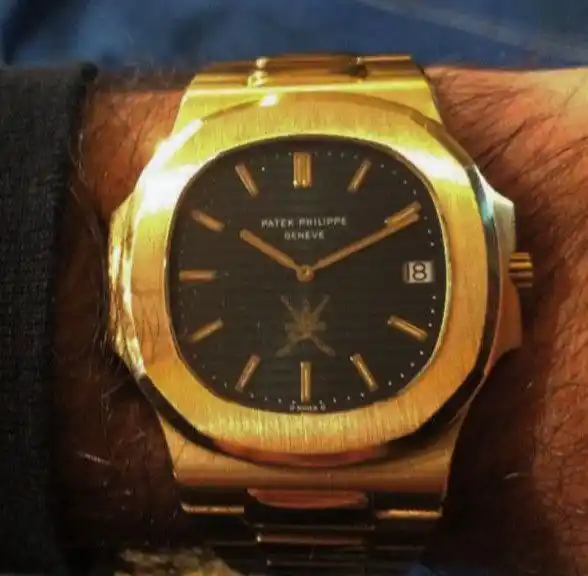 افضل أماكن شراء ساعات عليها شعار في مصر