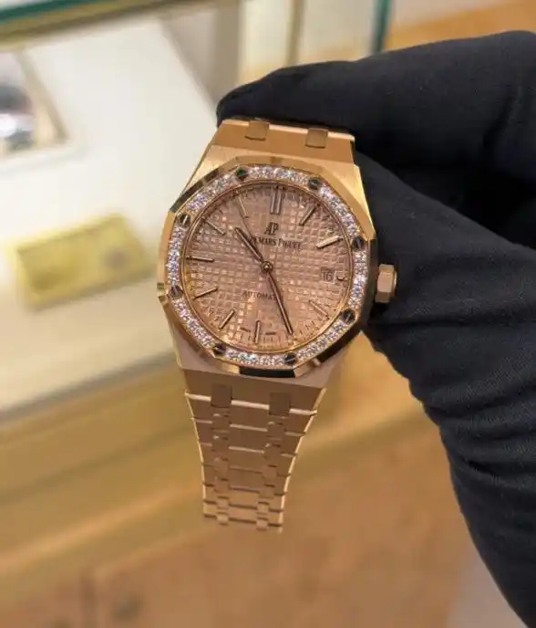 7 نصائح قبل شراء ساعه جيرالد جينتا