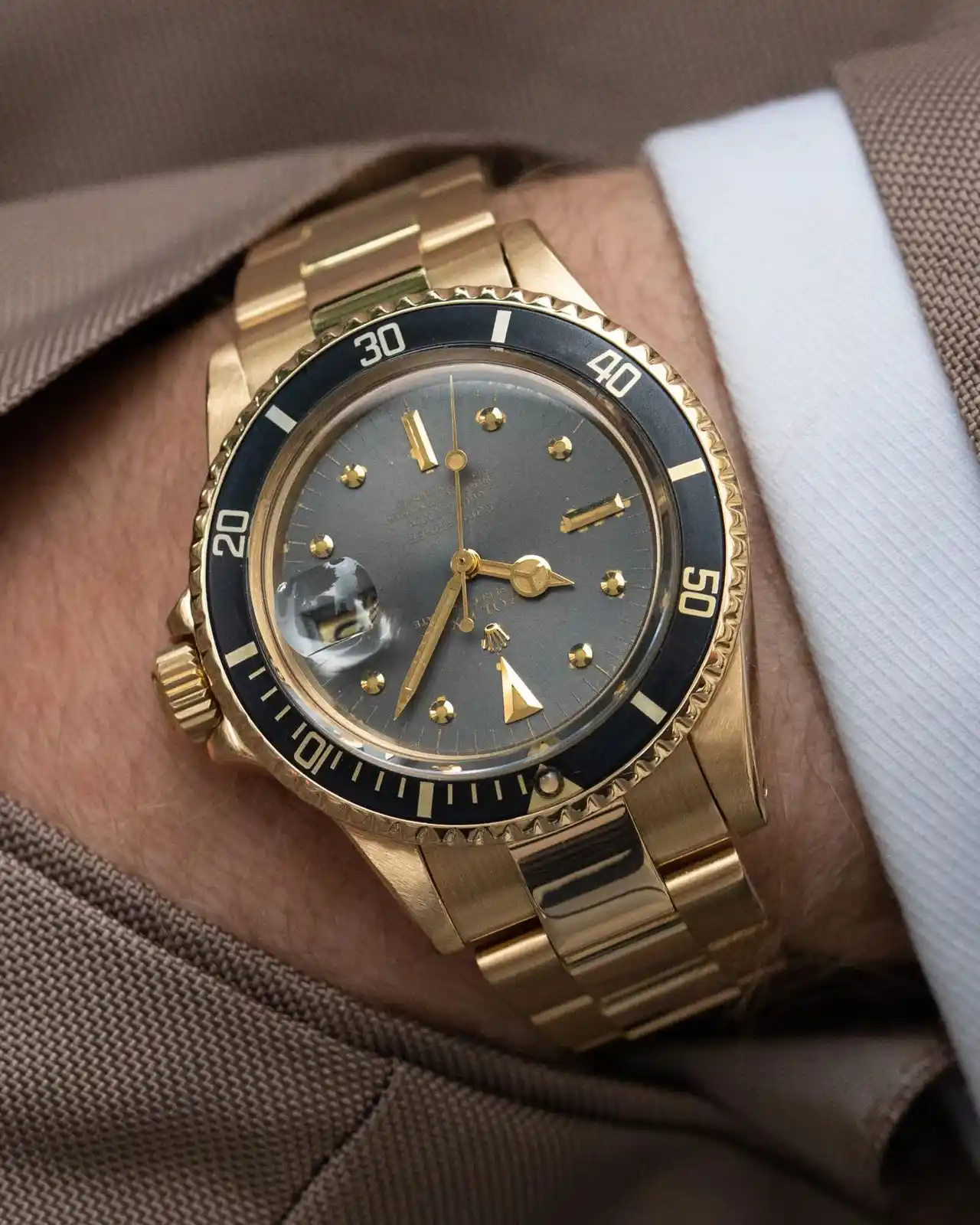 عايز ابيع ساعه رولكس Rolex